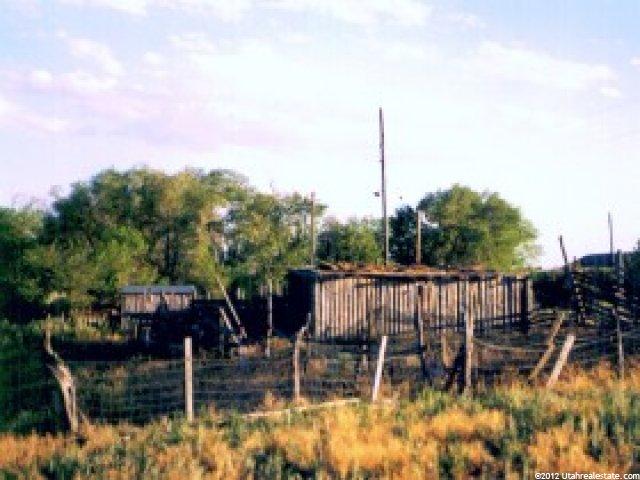 9520 N Paradise Park Rd, Lapoint, UT 84039 — photo 6