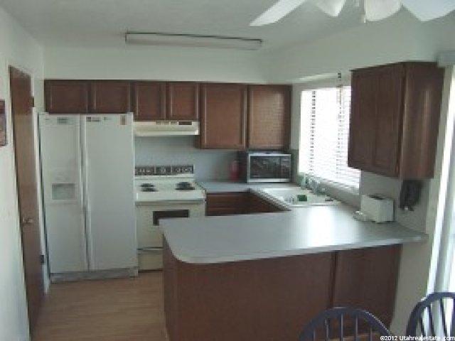 871 E 575 N, Layton, UT 84040 — photo 2
