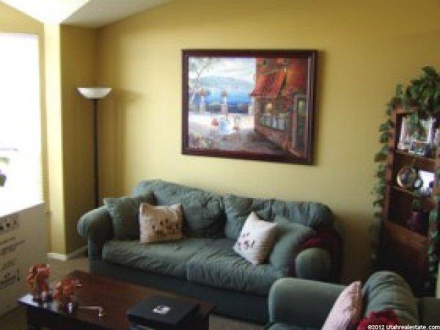 686 E Abbottsford Ln, Sandy, UT 84070 — photo 2