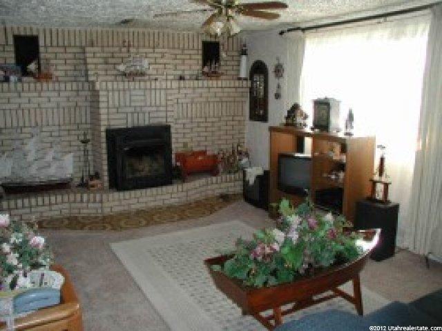 625 S 300 W, Salem, UT 84653 — photo 3
