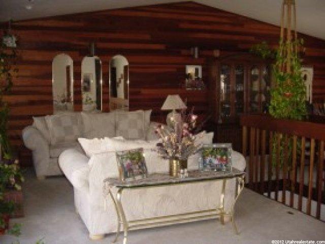 842 Mountain Side Dr, Farmington, UT 84025 — photo 2