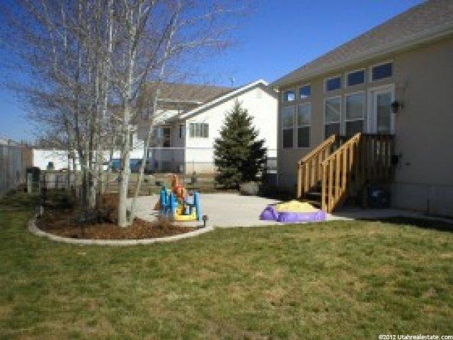 1369 Jodi Dr, Layton, UT 84041 — photo 2