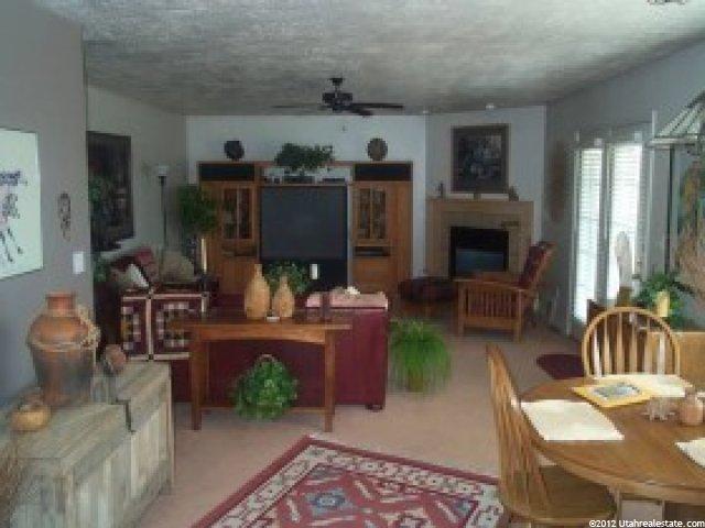 919 W 2525 S, Syracuse, UT 84075 — photo 4