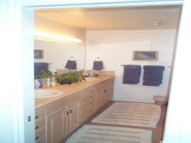 919 W 2525 S, Syracuse, UT 84075 — photo 7