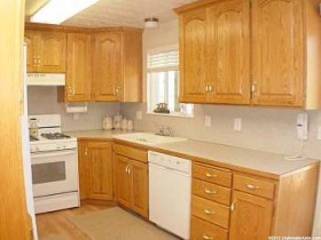 943 E 400 S, Kaysville, UT 84037 — photo 3