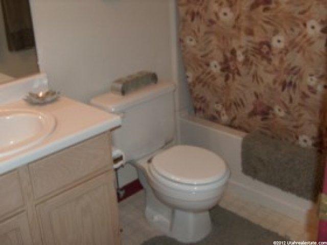 754 S 825 E, Layton, UT 84041 — photo 5