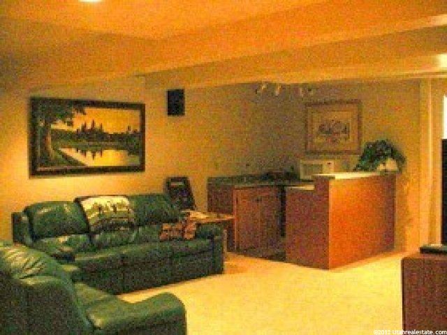 28 S Moss Hill Dr, Bountiful, UT 84010 — photo 4