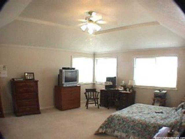 10251 Hickory Point Dr, Sandy, UT 84092 — photo 2