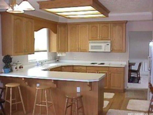 10251 Hickory Point Dr, Sandy, UT 84092 — photo 4