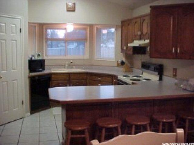 1906 E Skyline Dr, Orem, UT 84097 — photo 2