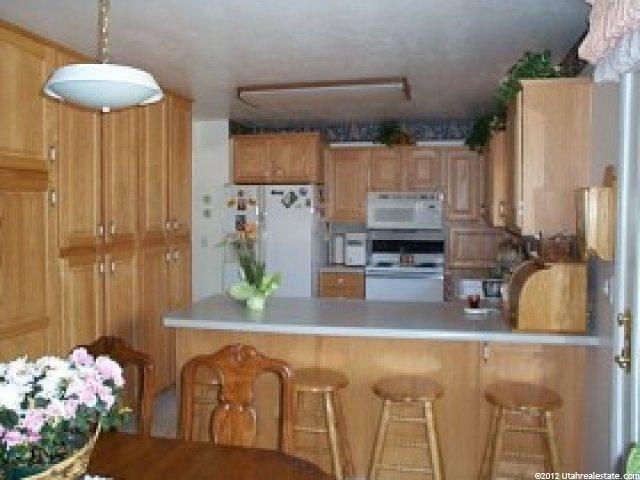 8811 S 910 E, Sandy, UT 84094 — photo 2