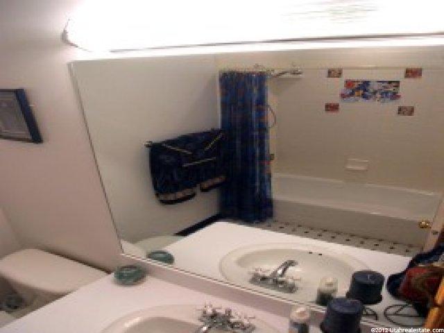 995 E Canfield Dr, Ogden, UT 84404 — photo 8