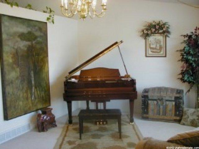 1641 N 160 W, Layton, UT 84041 — photo 2