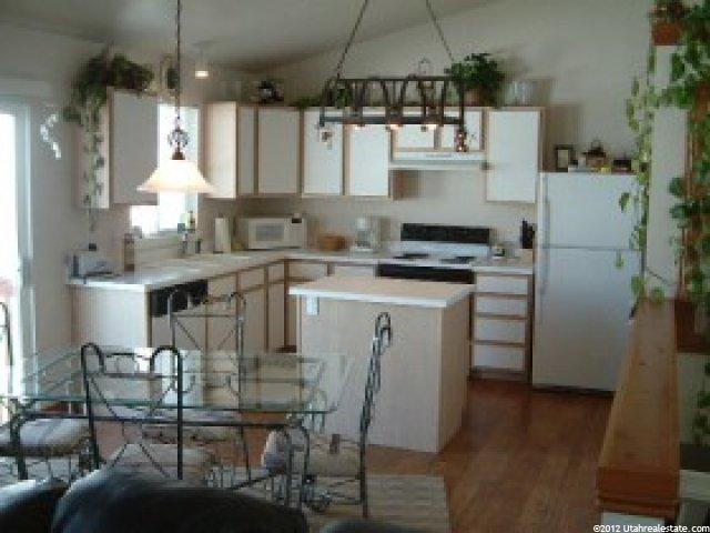 1991 S 2000 W, Syracuse, UT 84075 — photo 3
