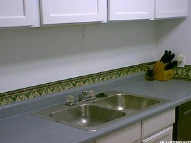 5322 S 590 E ## K, Murray, UT 84107 — photo 5