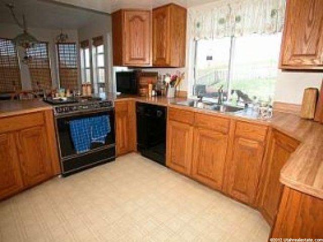 3295 N 2175 E, Layton, UT 84040 — photo 6