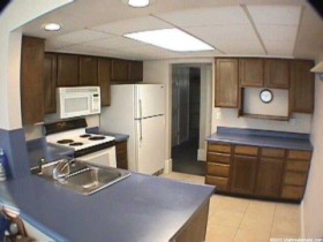 891 Potomac Dr, Murray, UT 84123 — photo 2