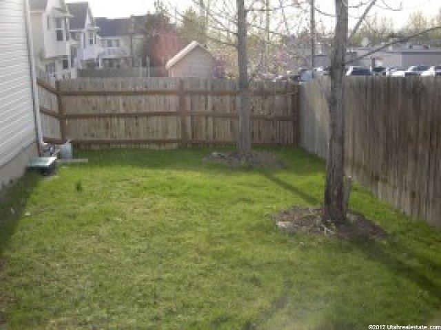 587 E Eastpointe Cir, North Salt Lake, UT 84054 — photo 2