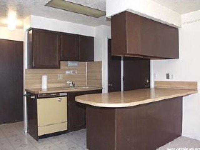 731 S 1650 E, Clearfield, UT 84015 — photo 4