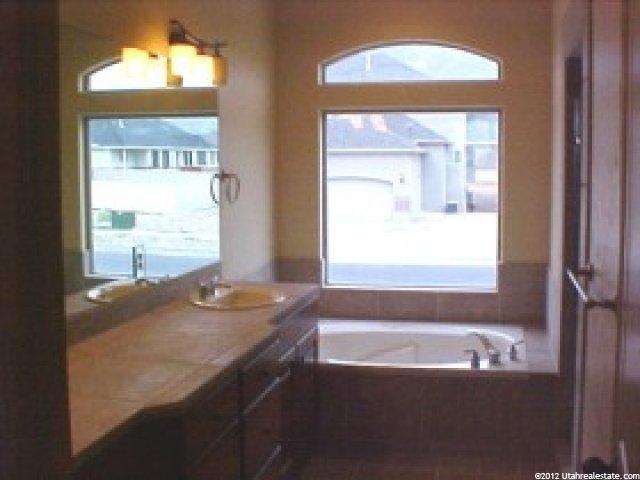 13076 S Crystal Meadows Ln E, Draper, UT 84020 — photo 4