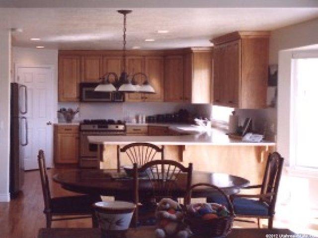 298 E North Canyon Rd S, Bountiful, UT 84010 — photo 2