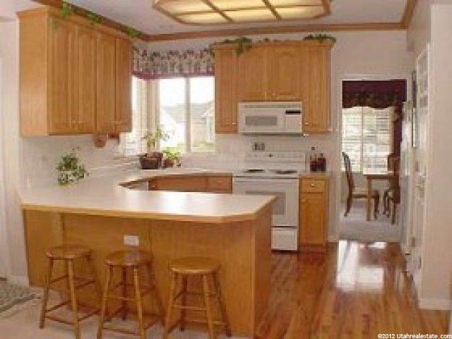 886 S Lloyd Rd E, Fruit Heights, UT 84037 — photo 3