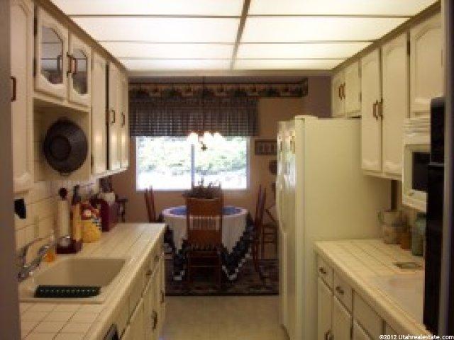 438 W 4050 N, Pleasant View, UT 84414 — photo 4