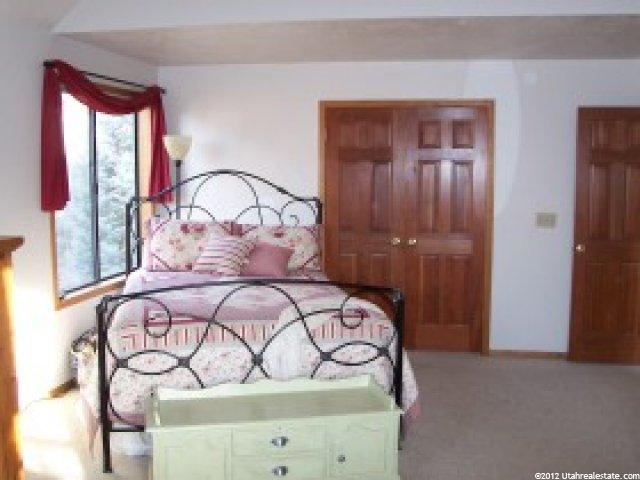 8723 S Little Cloud Rd E, Sandy, UT 84093 — photo 2