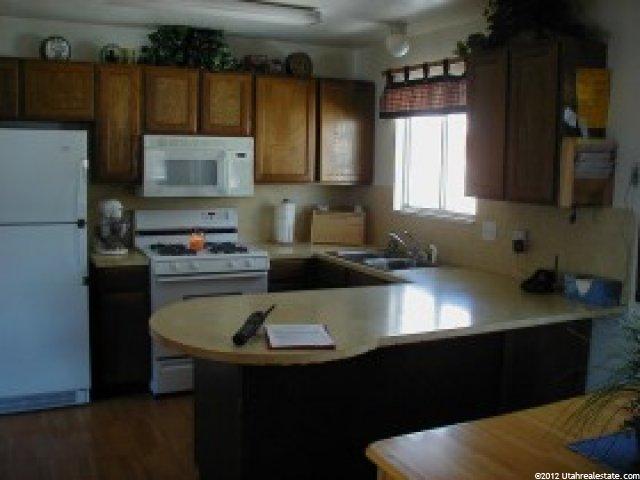 650 W 550 N, Clearfield, UT 84015 — photo 5