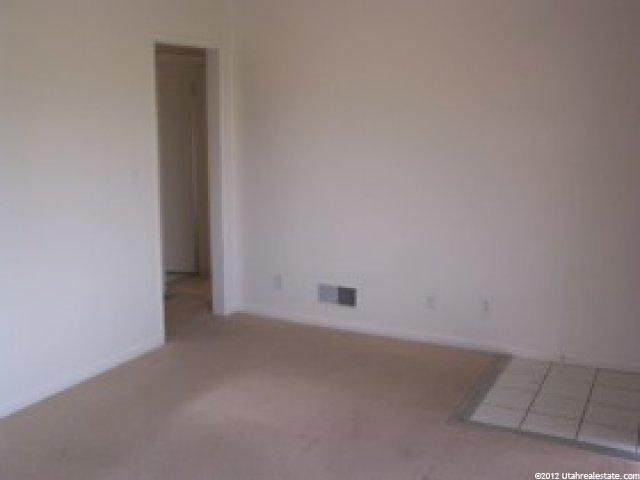 337 Highland Dr, Riverdale, UT 84405 — photo 3