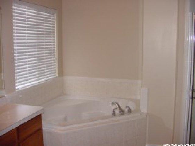 3914 Turnberry Dr, Syracuse, UT 84075 — photo 4