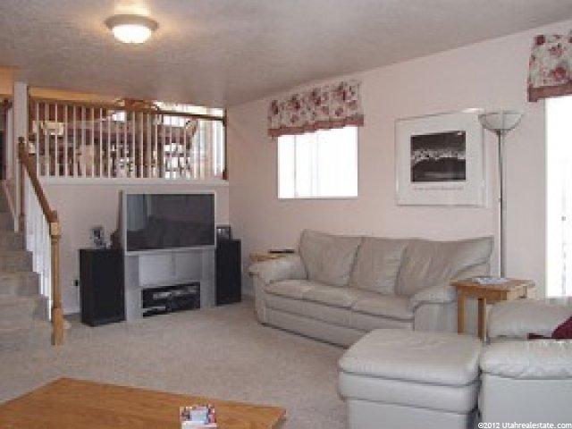 1254 Grayson Ct, Sandy, UT 84094 — photo 5