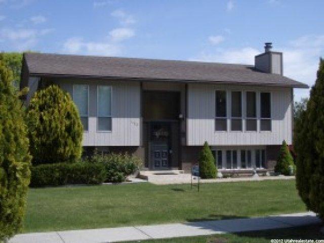 1142 W 2175 N, Clinton, UT 84015 — photo 3