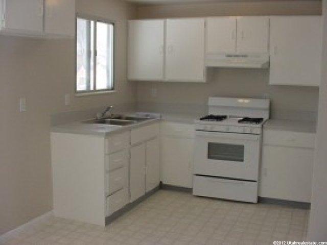 1769 N 2850 W, Clinton, UT 84015 — photo 3