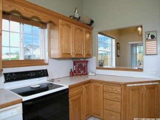 190 N 200 E, Millville, UT 84326 — photo 2