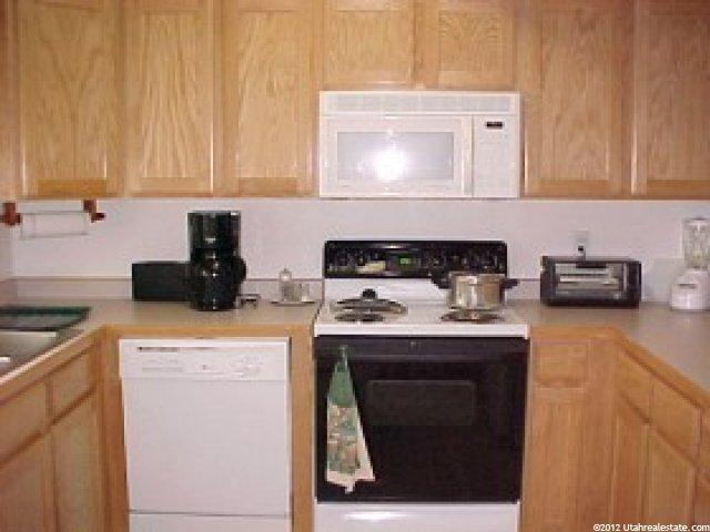 1023 River Bend Ln, Ogden, UT 84404 — photo 2
