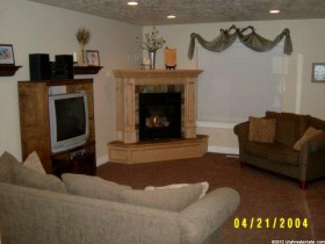 2327 S 1000 W, Syracuse, UT 84075 — photo 2