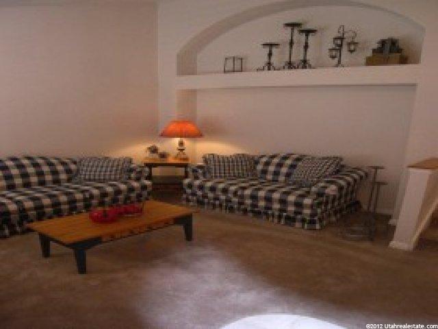5416 Vista Dr, Roy, UT 84067 — photo 3