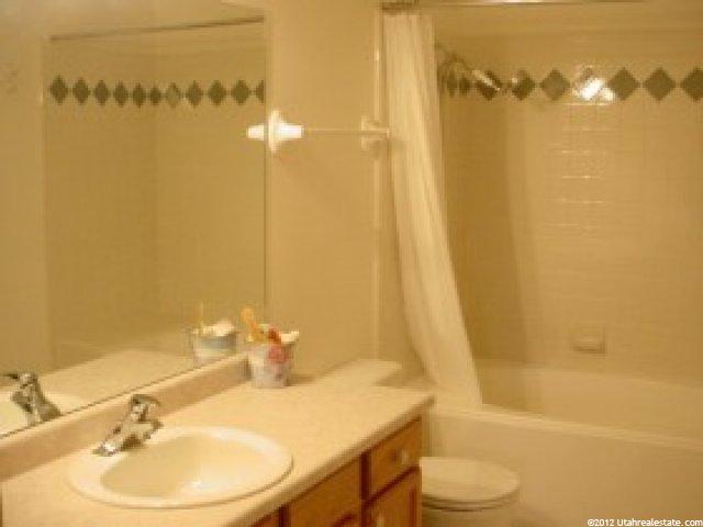 961 S Courtyard Ln E, Centerville, UT 84014 — photo 8