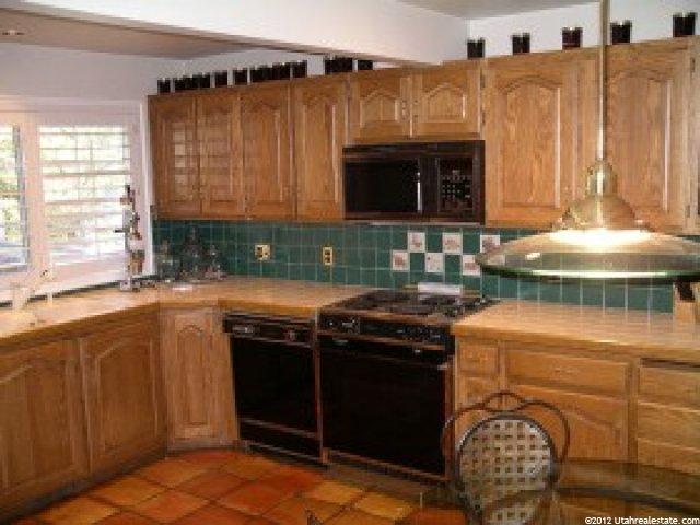 1890 S High Pointe Dr E, Bountiful, UT 84010 — photo 3