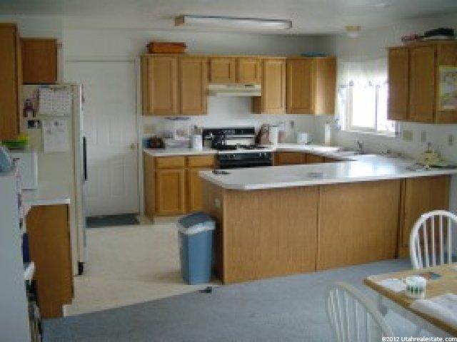 312 N Ridgecrest Dr, Hyrum, UT 84319 — photo 4