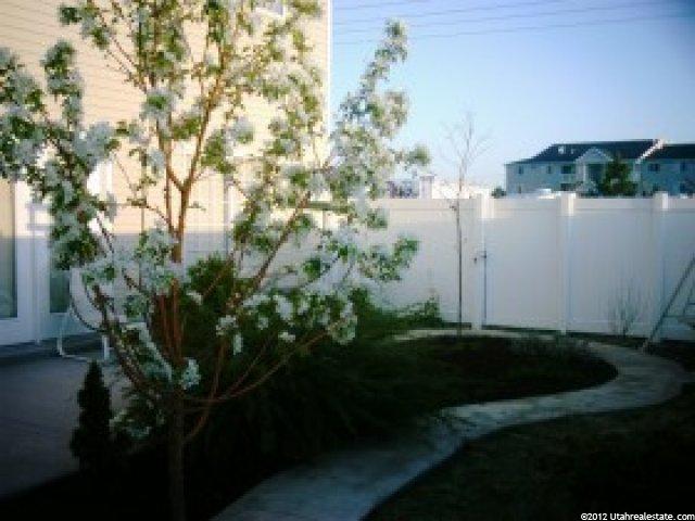 4623 S Promenade Dr W, Roy, UT 84067 — photo 8