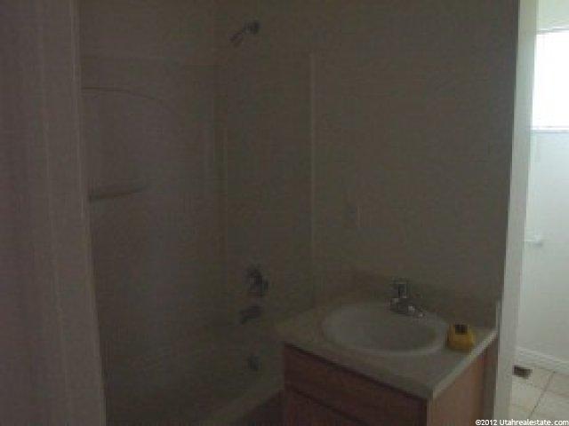 17 W Zircon Cir, Layton, UT 84041 — photo 7