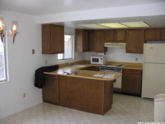 463 W 2300 S, Clearfield, UT 84015 — photo 4