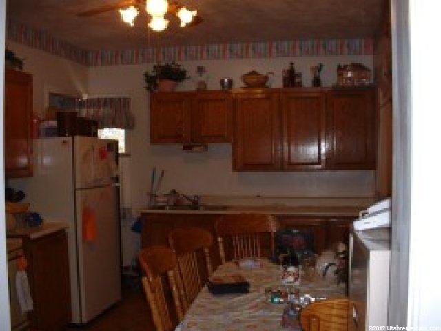 536 S Main St, Providence, UT 84332 — photo 3