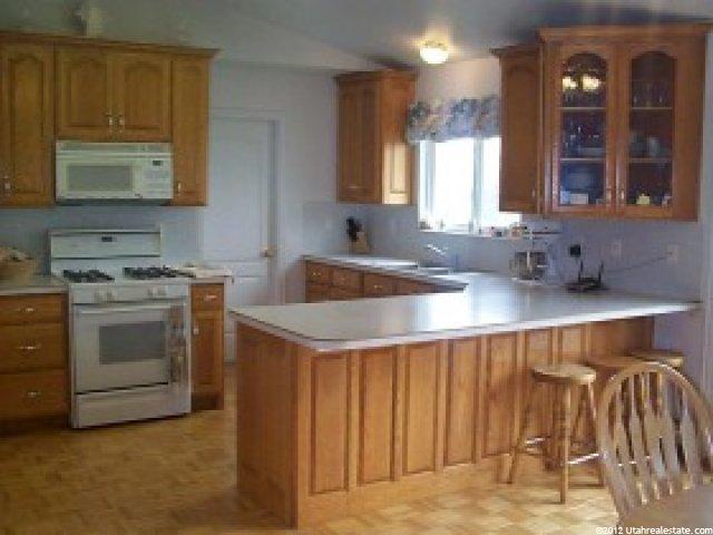 515 E 300 S, Hyrum, UT 84319 — photo 2