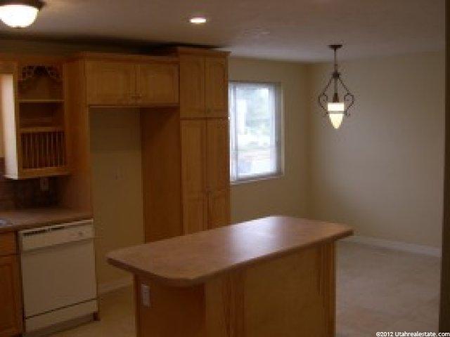 10492 S Columbine Way E, Sandy, UT 84094 — photo 3