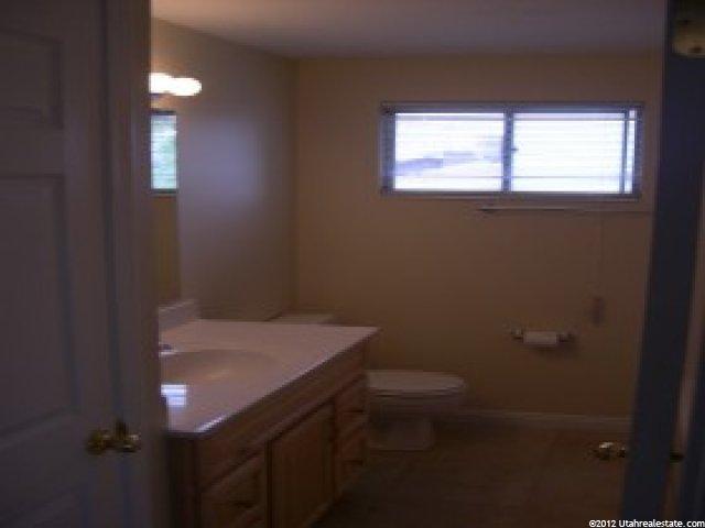 10492 S Columbine Way E, Sandy, UT 84094 — photo 5
