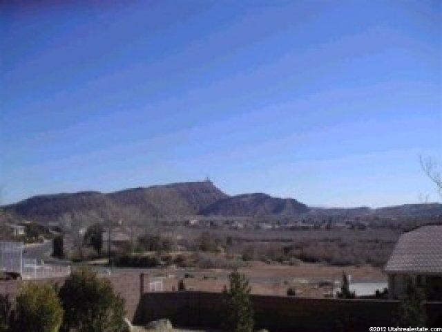719 Escalante Dr, St. George, UT 84790 — photo 2