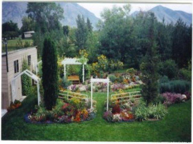 137 S 300 E, Hyrum, UT 84319 — photo 8